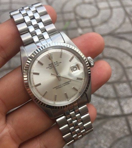 đồng hồ rolex cũ đã qua sử dụng