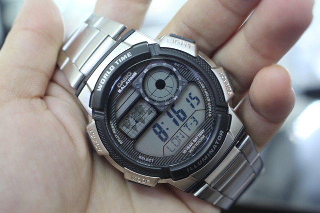 Đồng hồ Casio AE-1000WD-1AVDF