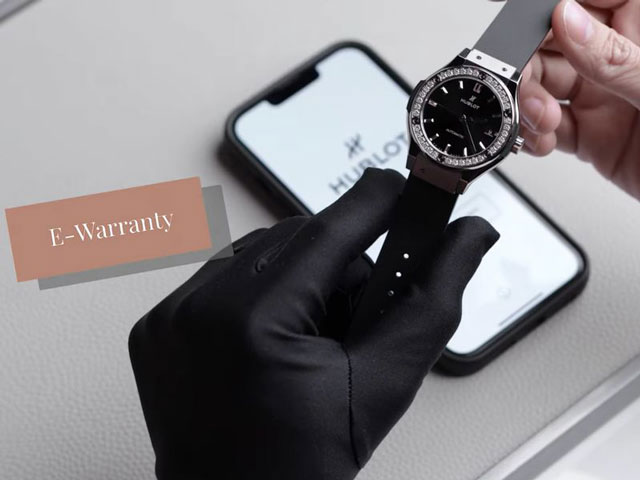 Check e-warranty của đồng hồ Hublot