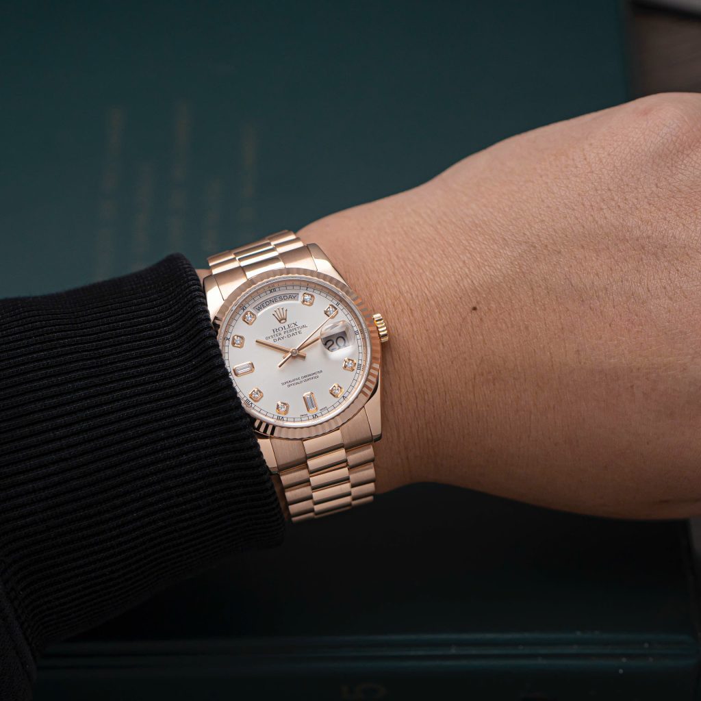 Đồng hồ Rolex với nét đẹp cứng cáp, tinh tế rất phù hợp với doanh nhân