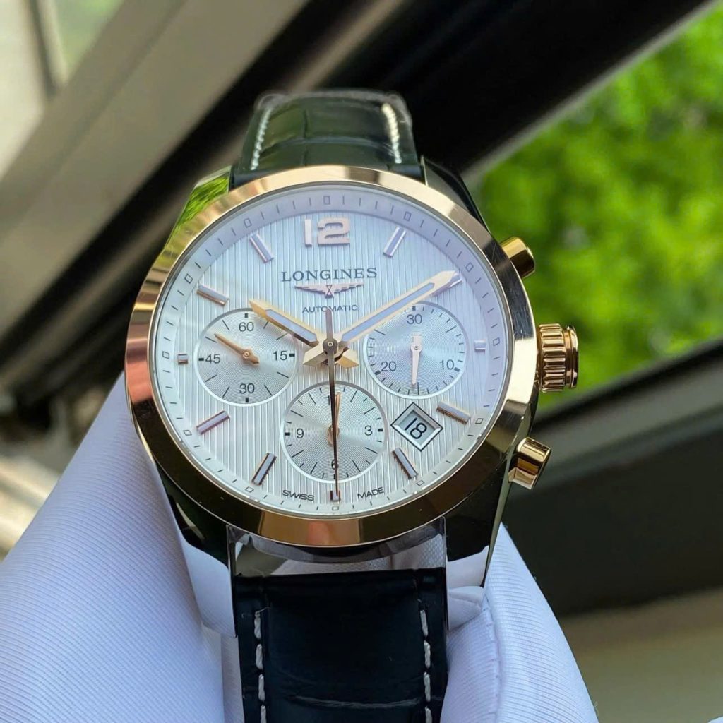 Mặt số bạc, 3 sub-dial chronograph tiện ích