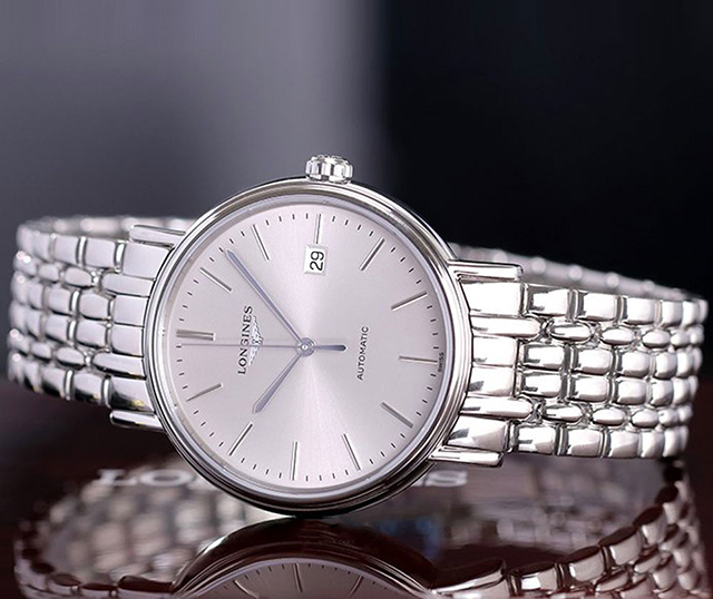 Đồng hồ Longines Presence dây bạc sang trọng và tinh tế
